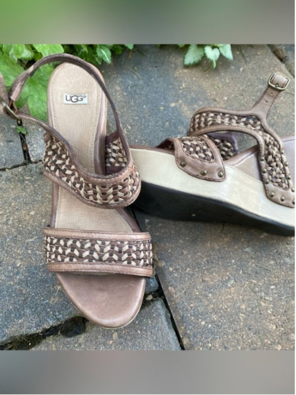UGG Assia Woven Leather Wedge Sandals Brown Chocolate Studded Sz 8 Summer Sale